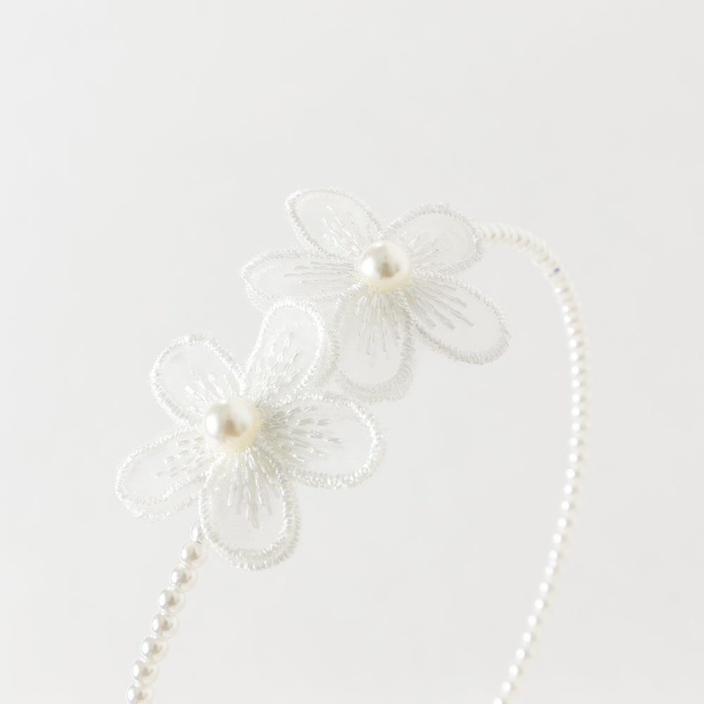 تاج شعر فتيات بيضاء مع ورود لؤلؤية - إكسسوار شعر مزخرف بالدانتيل والخرز