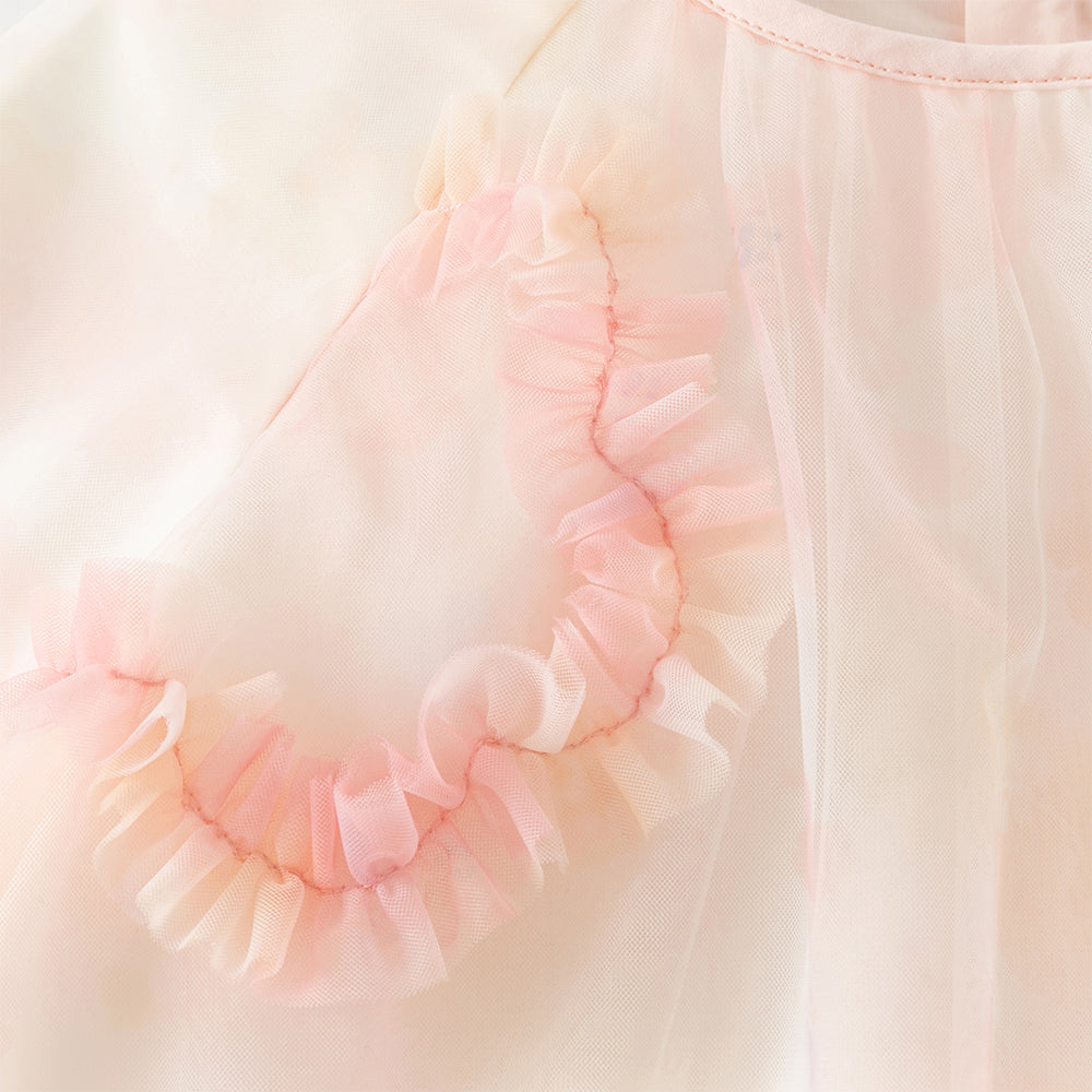 فستان بنات طويل الأكمام بقطعة بيضاء مع طبعة من التول بأسلوب أميرة