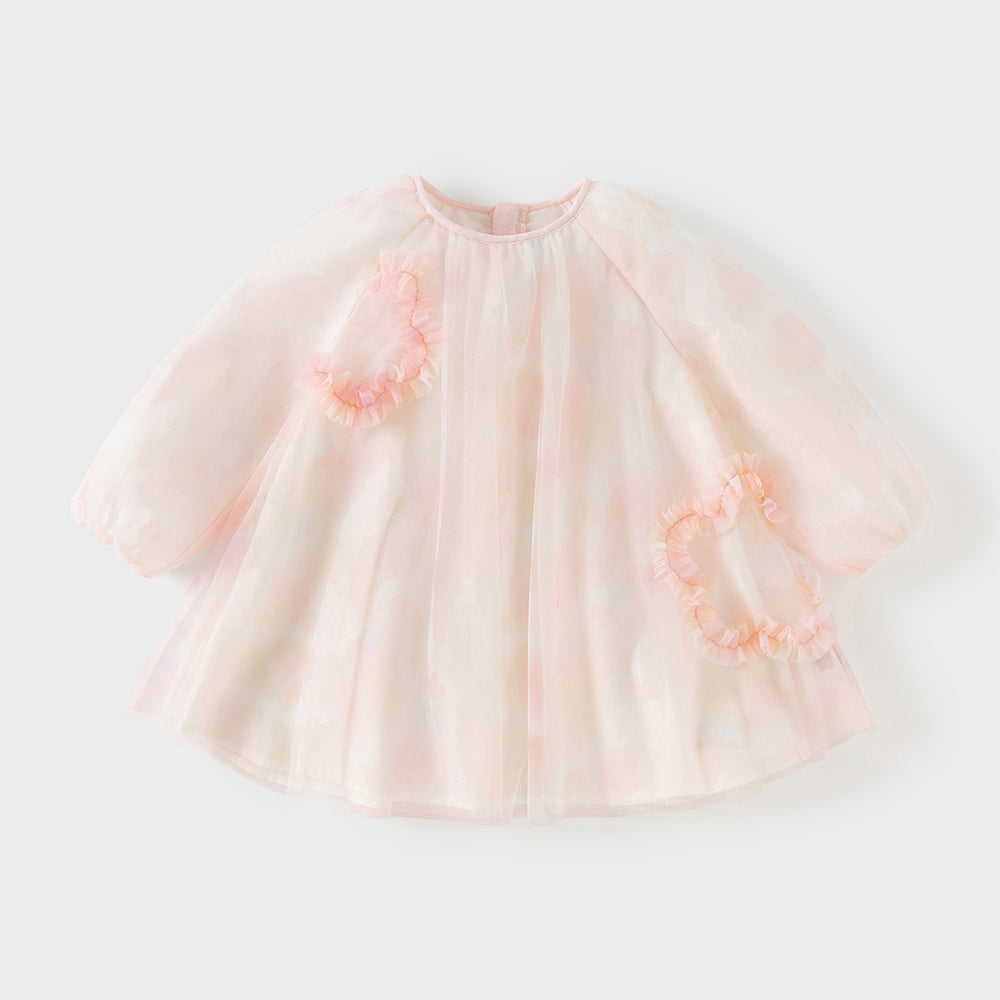 فستان بنات طويل الأكمام بقطعة بيضاء مع طبعة من التول بأسلوب أميرة