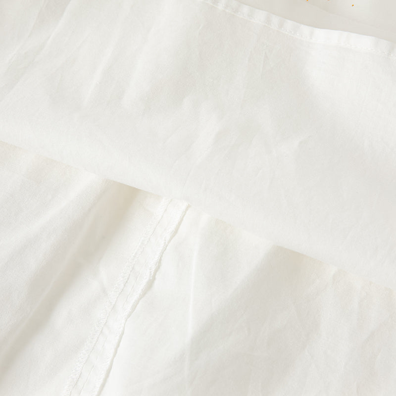 فستان شبكي أبيض صيفي للفتيات مع تطريز ووشاح كتف زخرفي (يشمل حقيبة كروس)