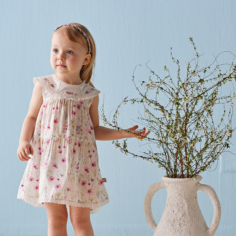 فستان بنات صيفي بدون أكمام بطباعة زهرية مزهرة بقصة على شكل حرف A بأسلوب عطلة