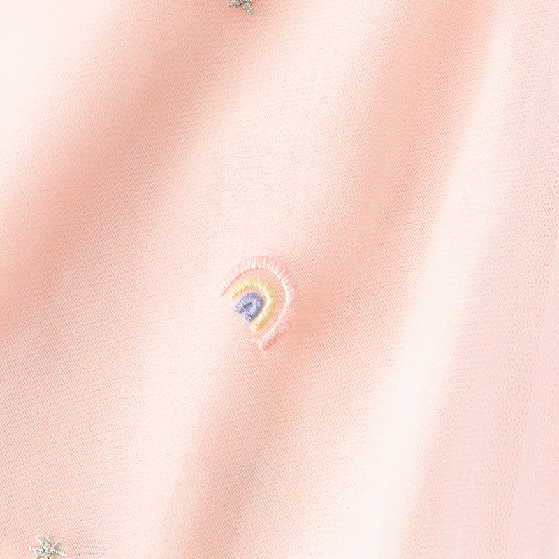 فستان صيفي للبنات الصغيرات من التول الوردي مع تطريز طفولي (يشمل حقيبة كروس)