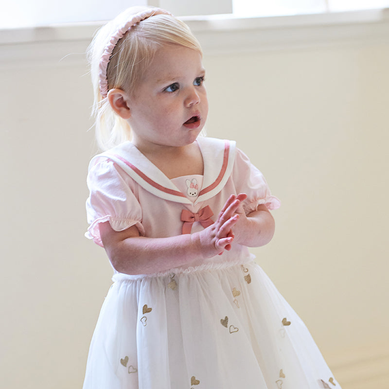 فستان صيفي للبنات الصغيرات من التول بتصميم أكاديمي