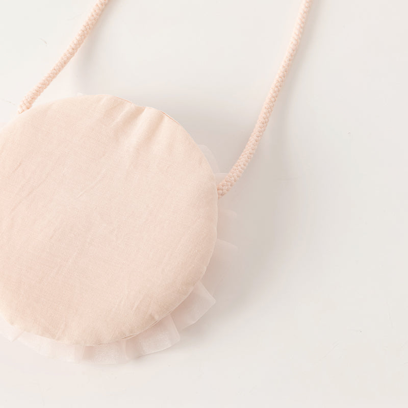 فستان شبكي وردي فاتح لحمي صيفي للفتيات مع تطريز ووشاح كتف زخرفي (يشمل حقيبة كروس)