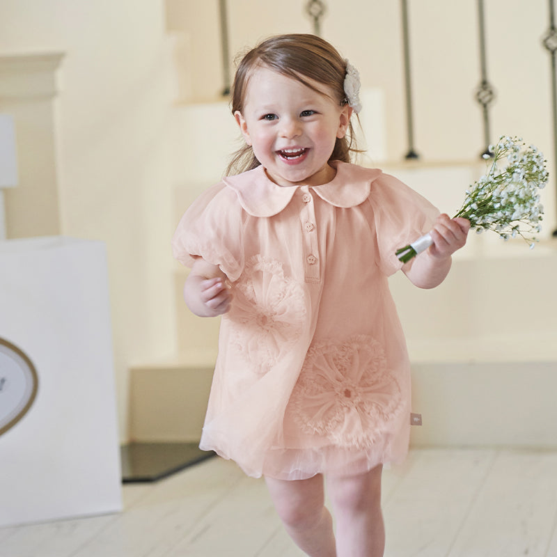 فستان بنات صيفي من التول باللون الوردي بتصميم لطيف