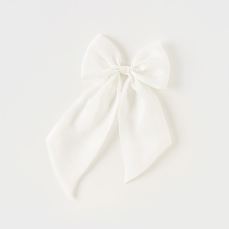 فستان صيفي فاخر للبنات الصغيرات من التول الأبيض بدون أكمام