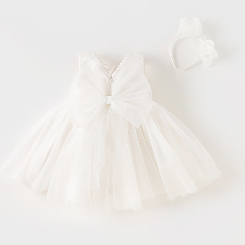 فستان بنات صيفي من التول أبيض فاتح مزين ببندلة فراشة شبكية قابلة للإزالة تصميم أميري(متضمن إكسسوار شعر)