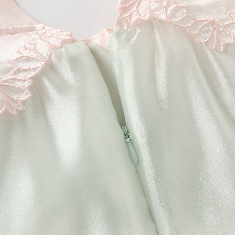 فستان صيفي للبنات الصغيرات من التول باللون الأخضر بتصميم صيني على شكل حرف A