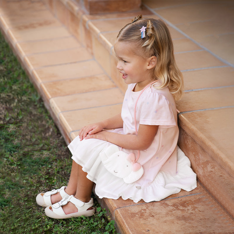 فستان بنات صيفي من القطن باللون الوردي بأسلوب غير رسمي (يشمل حقيبة كروس)