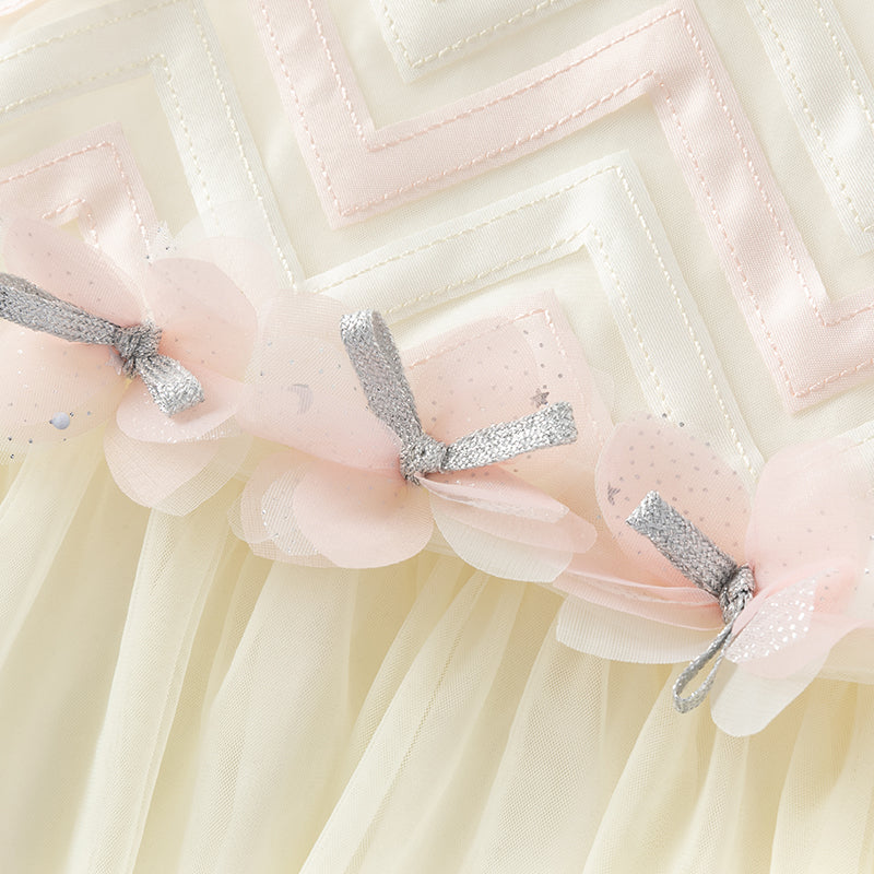 فستان صيفي للبنات الصغيرات من التول باللون الأصفر بدون أكمام مزين بالزهور