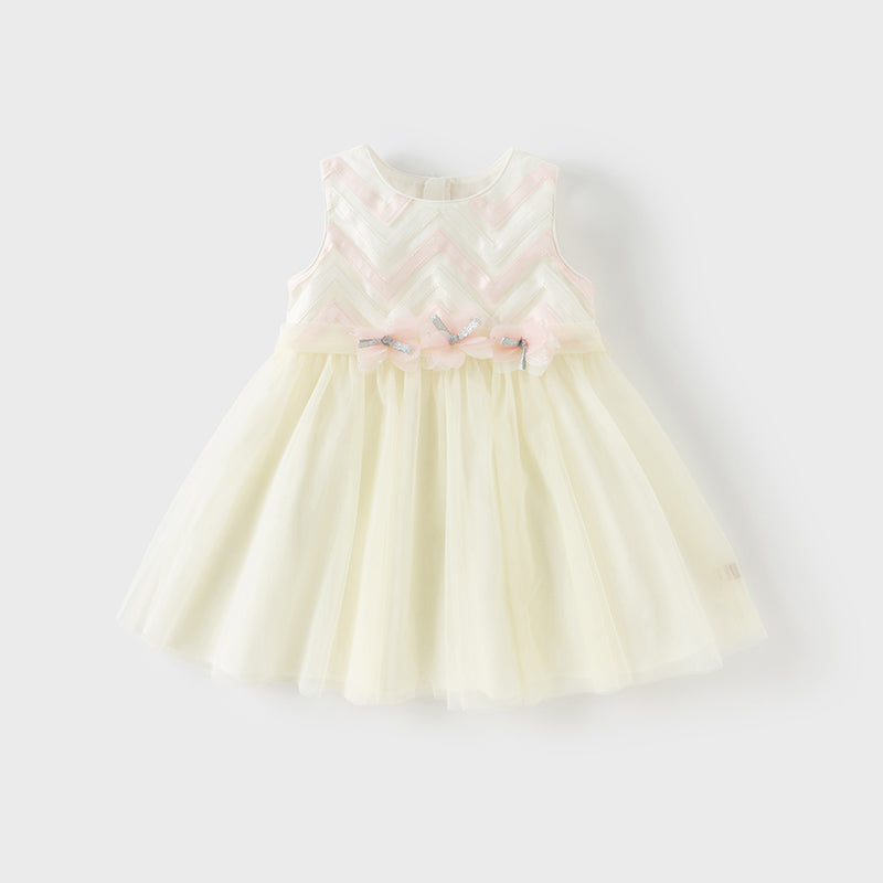 فستان صيفي للبنات الصغيرات من التول باللون الأصفر بدون أكمام مزين بالزهور