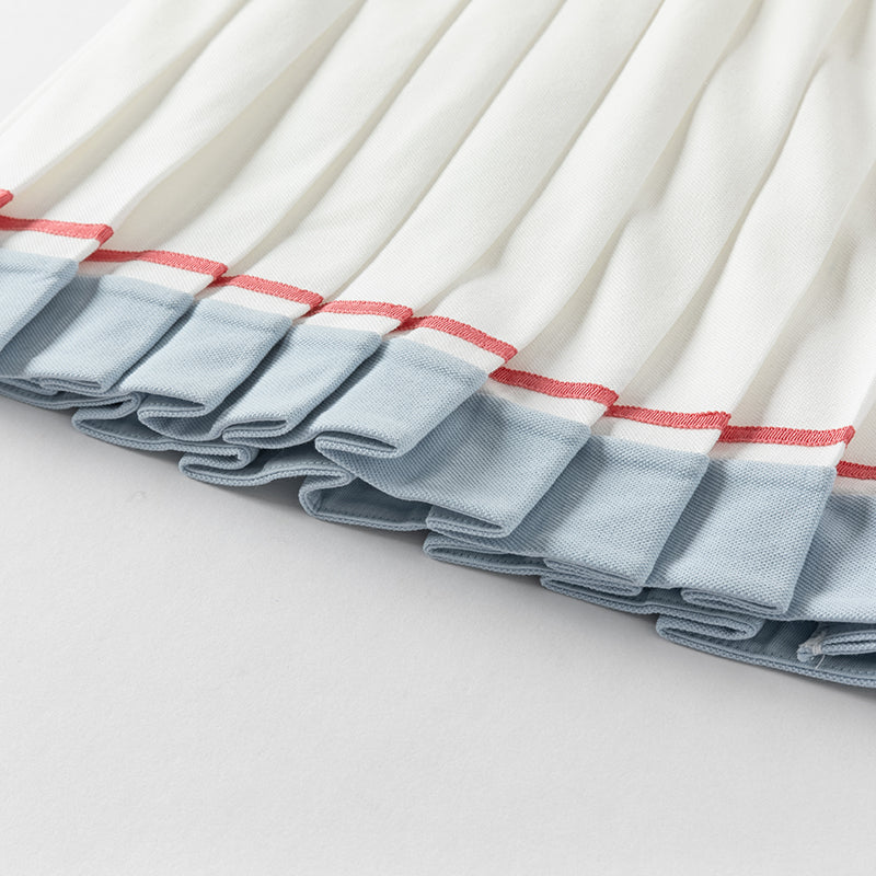 فستان بنات صيفي أبيض بياقة بولو، أسلوب رياضي