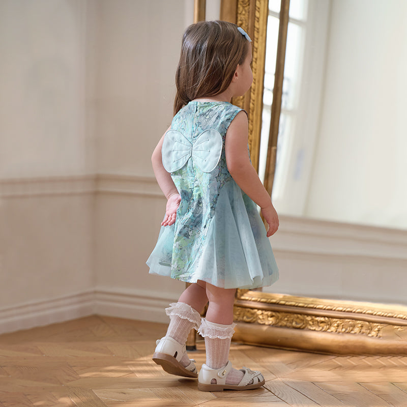 فستان صيفي للبنات الصغيرات بدون أكمام باللون الأزرق الأنيق مع طبعة زهور ومزيج من التول