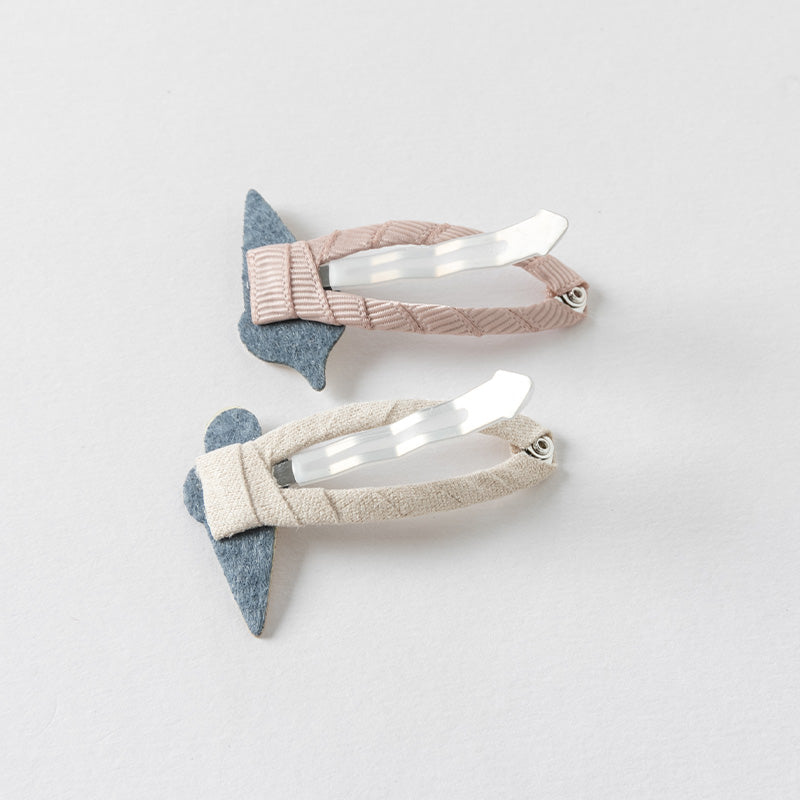 طقم مشابك شعر للبنات الصغيرات – 4 تصاميم (آيس كريم / زهور / أقحوان / نحلة) إكسسوارات شعر قماشية مع لمسات لامعة للأطفال