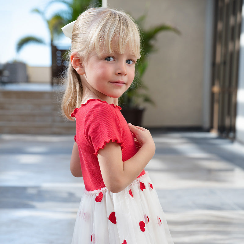 فستان شبكي غير رسمي للفتيات الصغيرات في الصيف باللون الأحمر وأكمام قصيرة