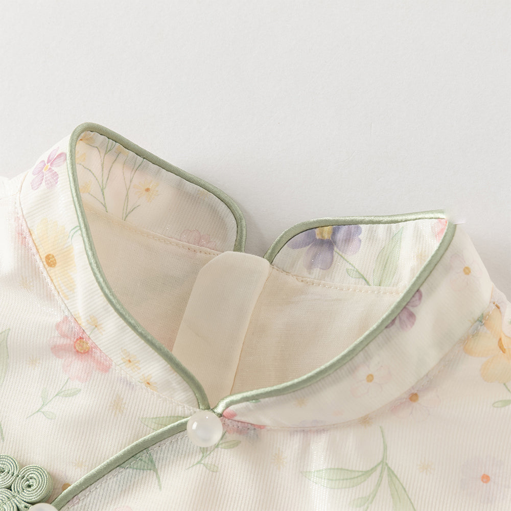 فستان بنات صيفي بياقة تشيباو وأكمام كاب بطبعة زهور بأسلوب صيني