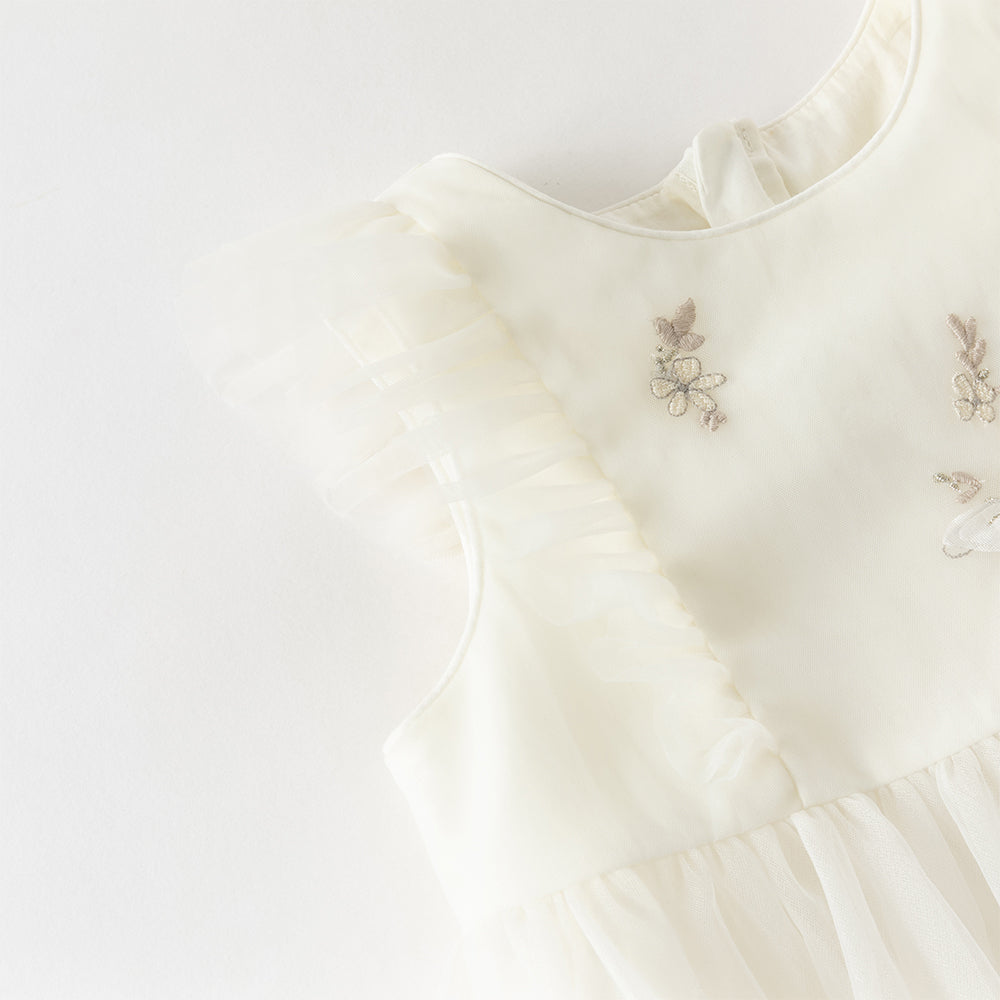 فستان بنات صيفي بدون أكمام من التول بتطريز فراشات وزهور - بيج وأخضر تفاحي