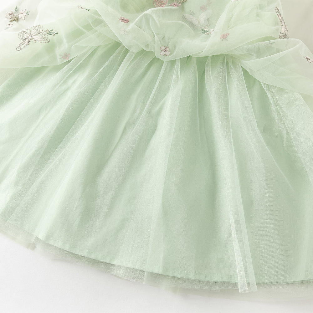 فستان بنات صيفي بدون أكمام من التول بتطريز فراشات وزهور - بيج وأخضر تفاحي