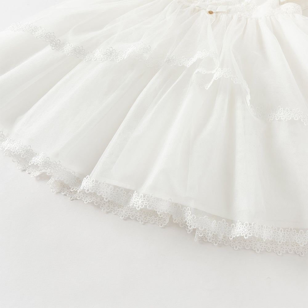 فستان بنات صيفي أبيض من التول بتطريز زهور وأكمام قصيرة (مع مشبك شعر بفيونكة متطابقة)