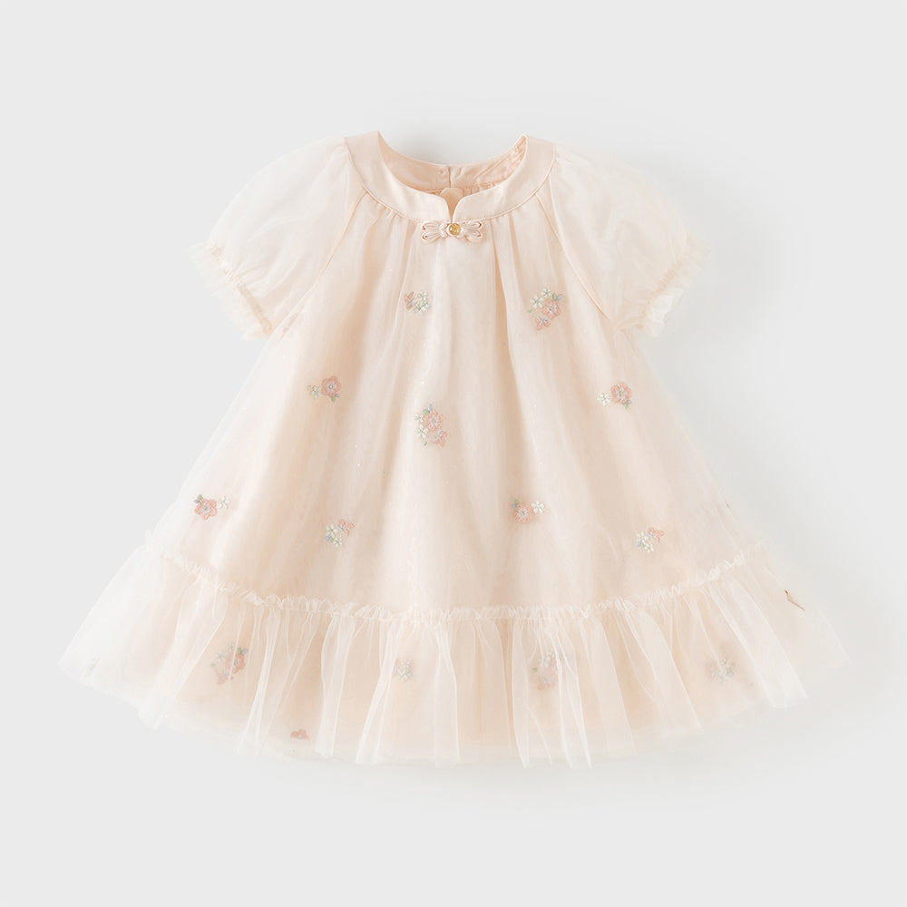 فستان بنات صيفي من التول بلون بيج ووردي فاتح بياقة تشيباو وأكمام قصيرة مع تطريز زهور بأسلوب أميرة