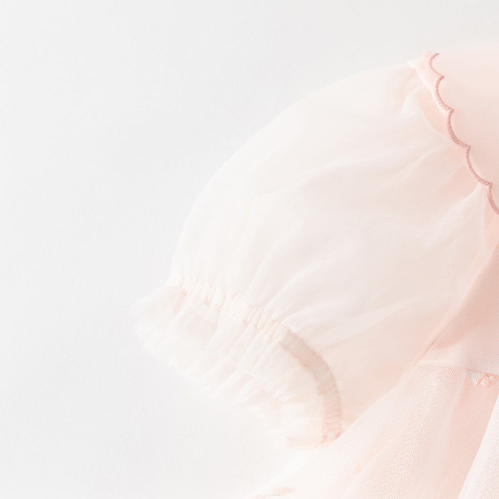 فستان بنات صيفي وردي من التول بتطريز قلوب وزهور (مع حقيبة كروس بودي متطابقة)