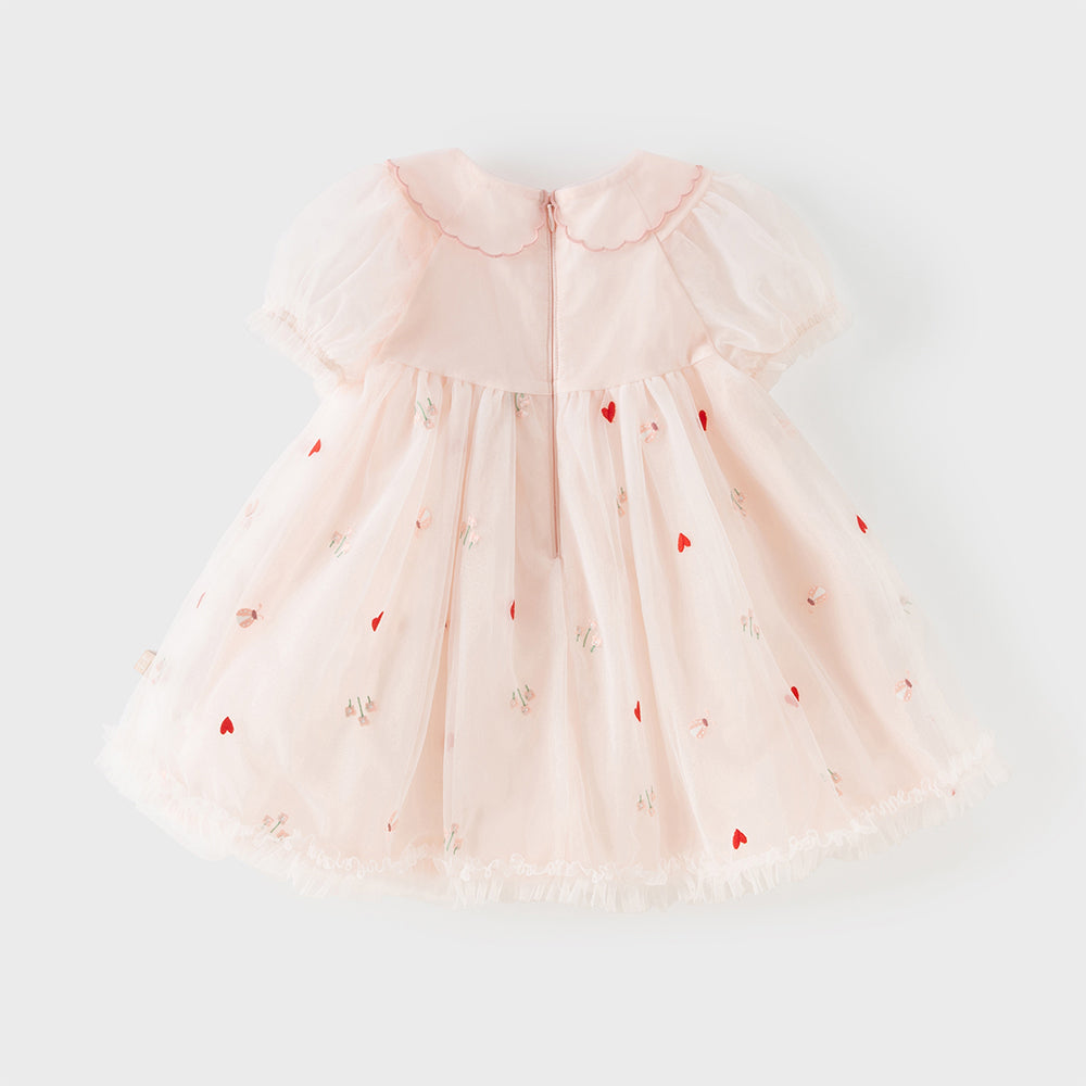 فستان بنات صيفي وردي من التول بتطريز قلوب وزهور (مع حقيبة كروس بودي متطابقة)