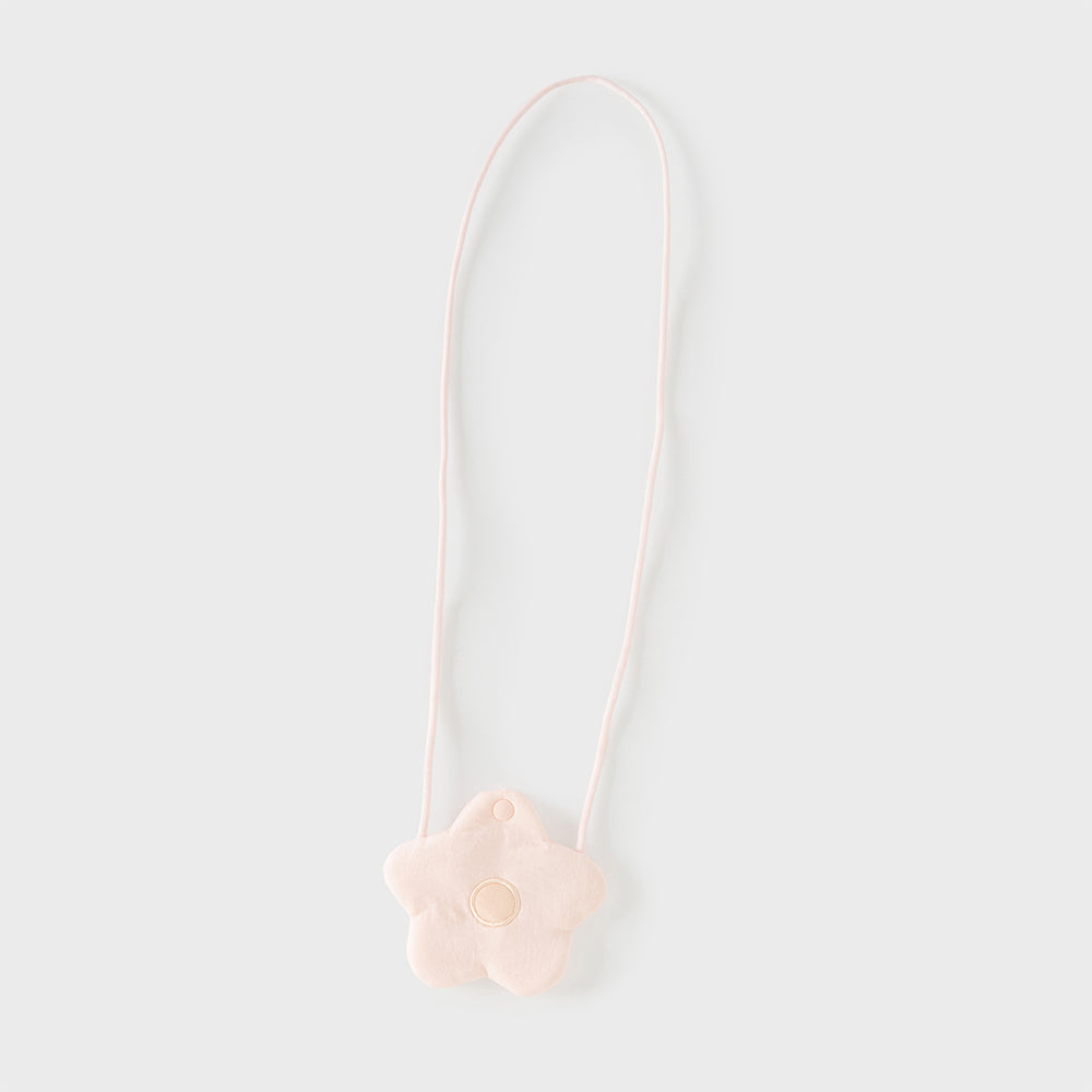 فستان بنات صيفي وردي من التول بتطريز قلوب وزهور (مع حقيبة كروس بودي متطابقة)