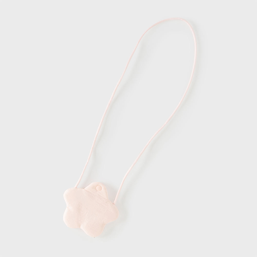 فستان بنات صيفي وردي من التول بتطريز قلوب وزهور (مع حقيبة كروس بودي متطابقة)