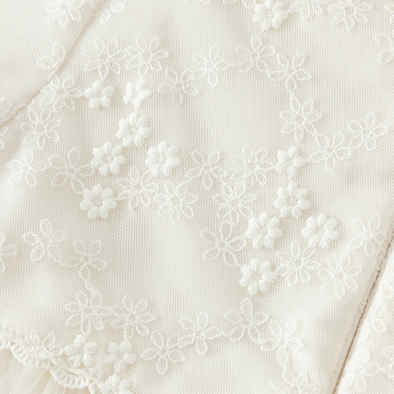 فستان بنات طويل الأكمام من التول باللون البيج بأسلوب أميرة مع تطريز فاخر