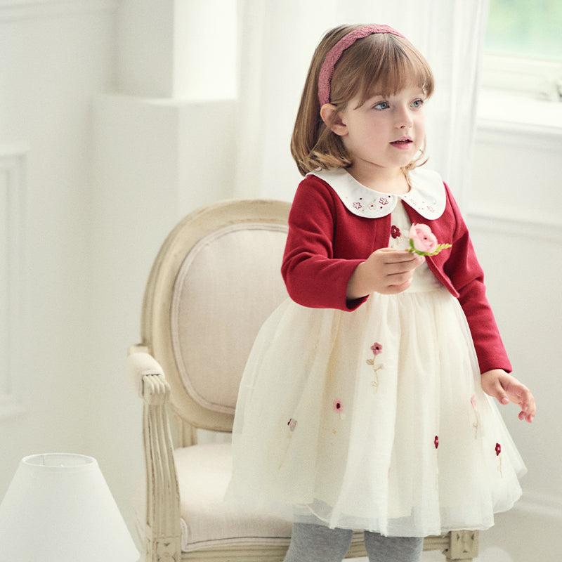 فستان بنات بأكمام طويلة من قماش محبوك باللون الخمري مع تنورة تول بأسلوب أميرة