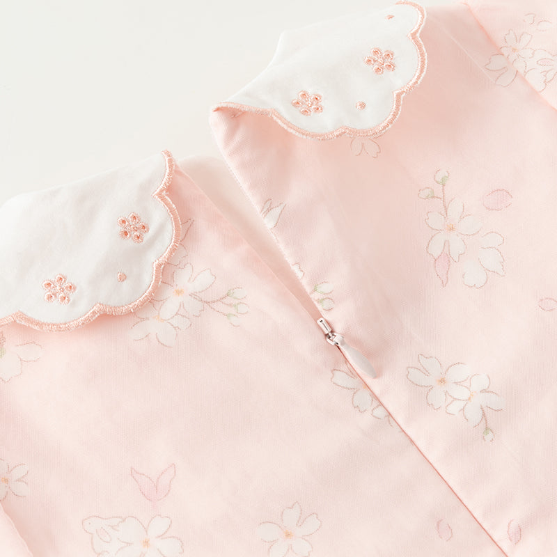 فستان بنات بأكمام طويلة من التول وردي فاتح مطبوع بالزهور تصميم صيني