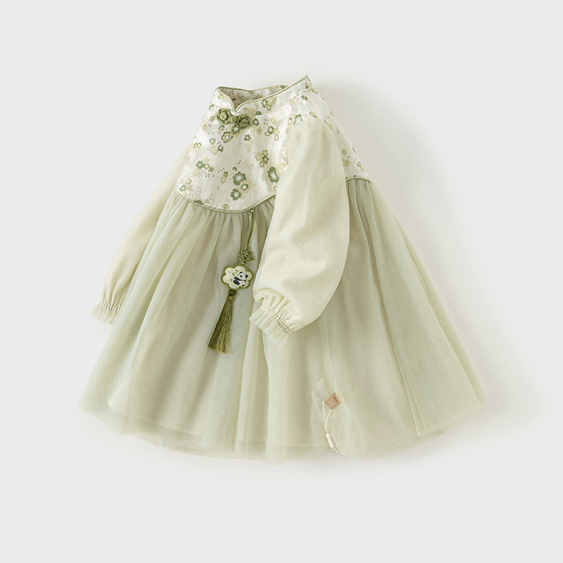 فستان بنات طويل الأكمام من التول باللون الأخضر الفاصوليائي بأسلوب صيني عصري (يشمل زينة تدلي من الخيوط الصينية)