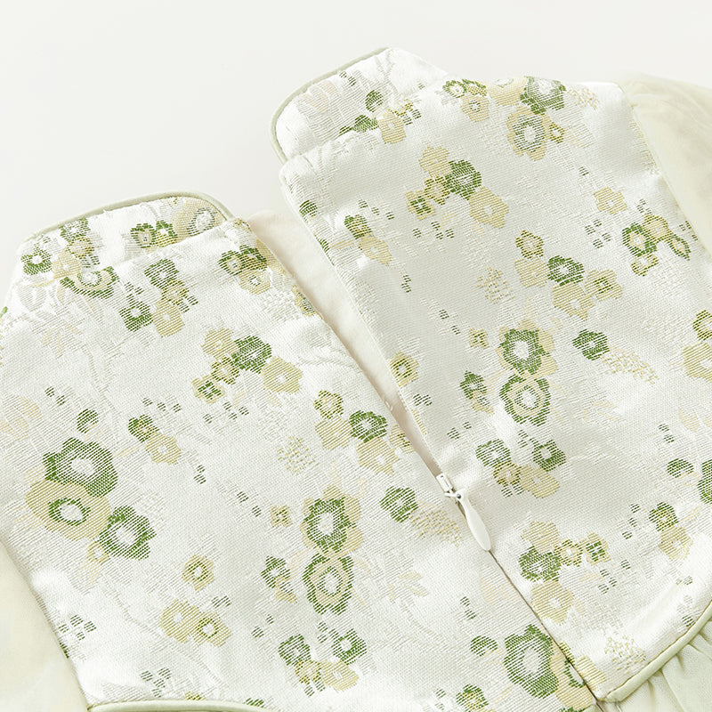 فستان بنات طويل الأكمام من التول باللون الأخضر الفاصوليائي بأسلوب صيني عصري (يشمل زينة تدلي من الخيوط الصينية)