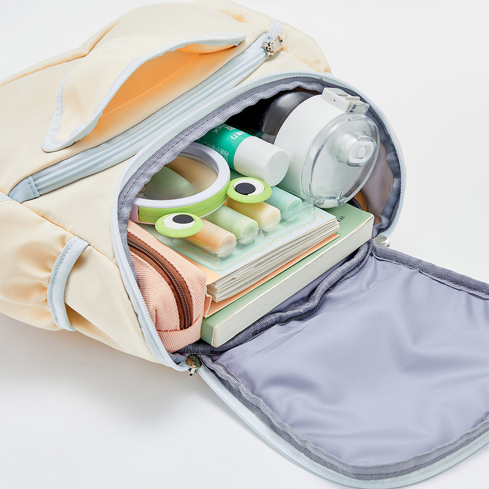 حقيبة ظهر مدرسية لطيفة للبنات الصغيرات بشكل أرنب من الفرو باللون البيج مع حزام قابل للتعديل