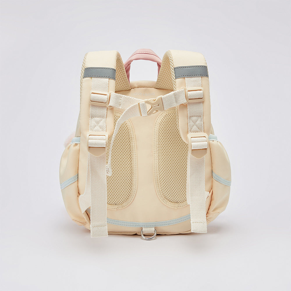 حقيبة ظهر مدرسية لطيفة للبنات الصغيرات بشكل أرنب من الفرو باللون البيج مع حزام قابل للتعديل