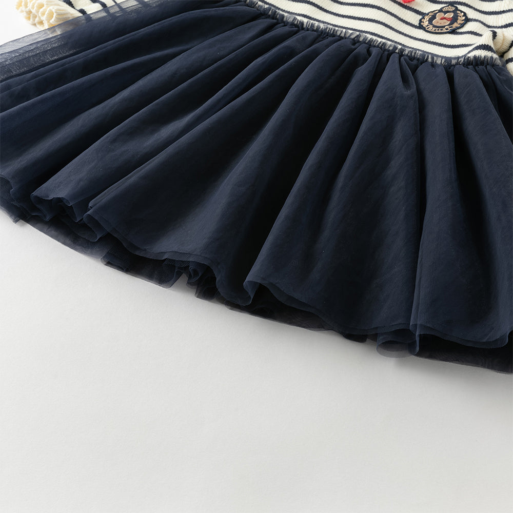 فستان للأطفال بأكمام طويلة من قماش مخطط باللون الكحلي مع تنورة من التول، بطابع بحري