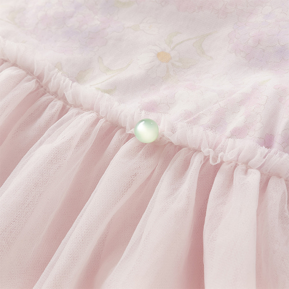 فستان بنات بأكمام طويلة من التول بالبنفسجي الفاتح مع طباعة أزهار الهيدرانجيا بأسلوب صيني عصري