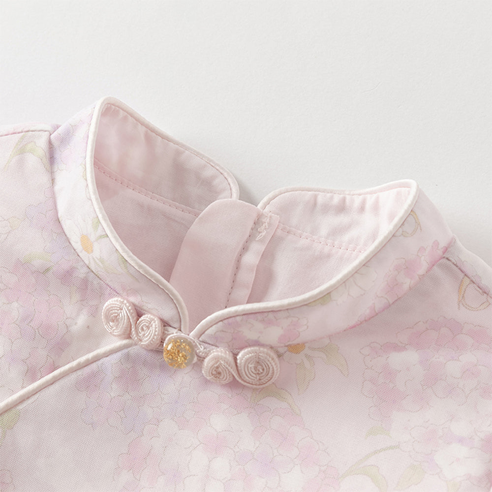 فستان بنات بأكمام طويلة من التول بالبنفسجي الفاتح مع طباعة أزهار الهيدرانجيا بأسلوب صيني عصري