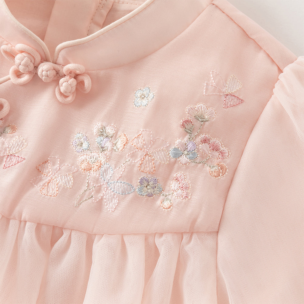 فستان بنات طويل الأكمام من التول باللون الوردي بأسلوب صيني عصري (يشمل زينة تدلي من الخيوط الصينية)