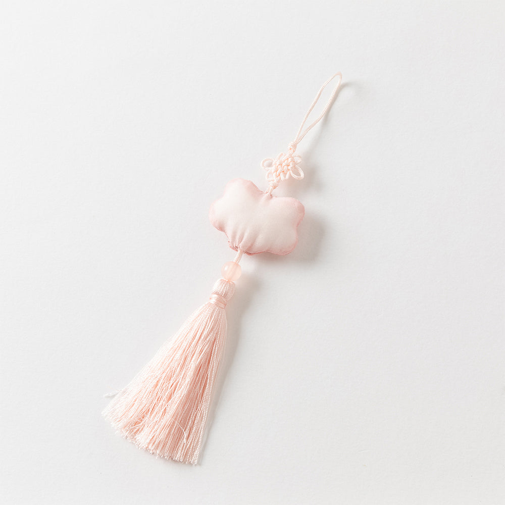 فستان بنات طويل الأكمام من التول باللون الوردي بأسلوب صيني عصري (يشمل زينة تدلي من الخيوط الصينية)