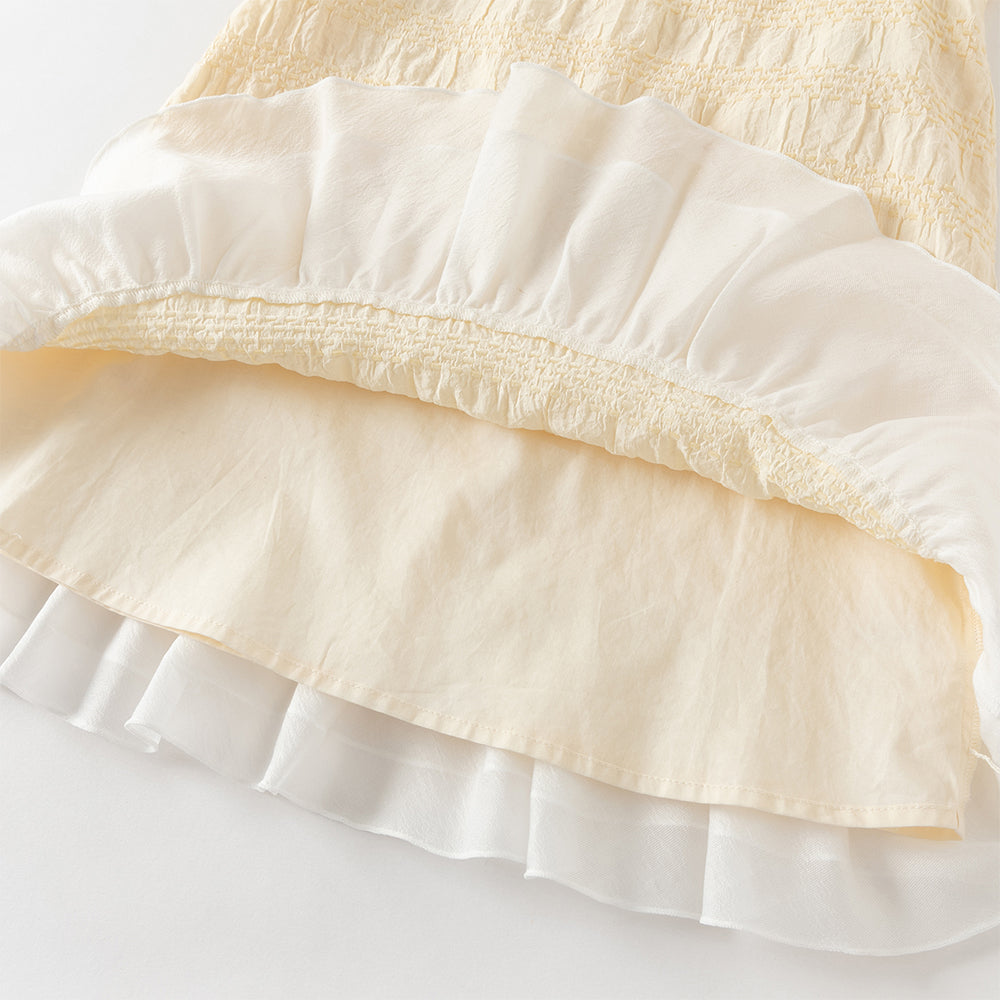 فستان بنات صيفي أصفر بياقة مربعة وأكمام كاب مزين بعقدة وحواف مكشكشة