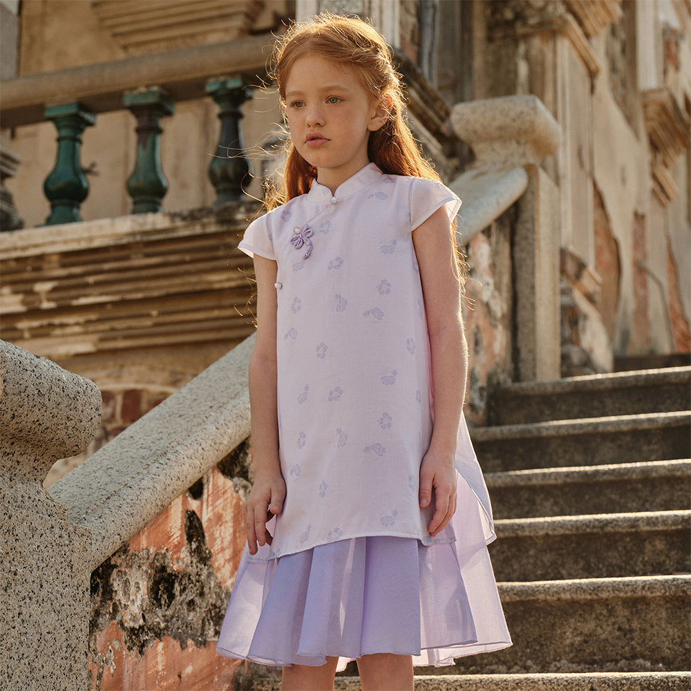 فستان بنفسجي بأكمام قصيرة وياقة تشيباو للبنات الصغيرات، فستان صيني صيفي مطبوع بالأزهار